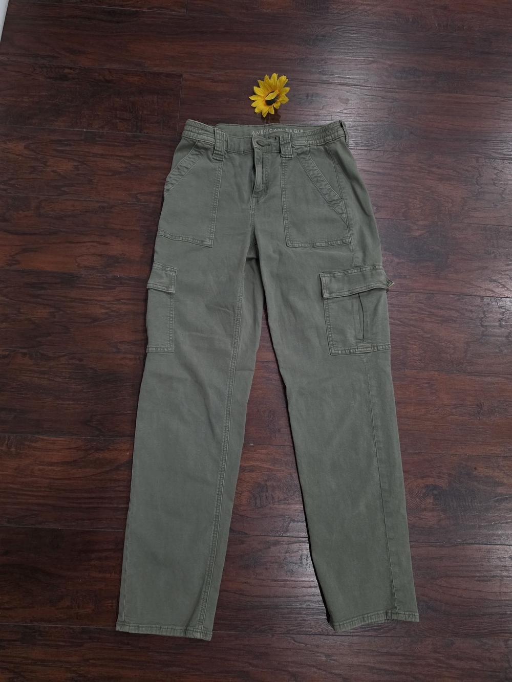 American EAGLE Utility Cargo Pants - Olive - Picture 3 of 9